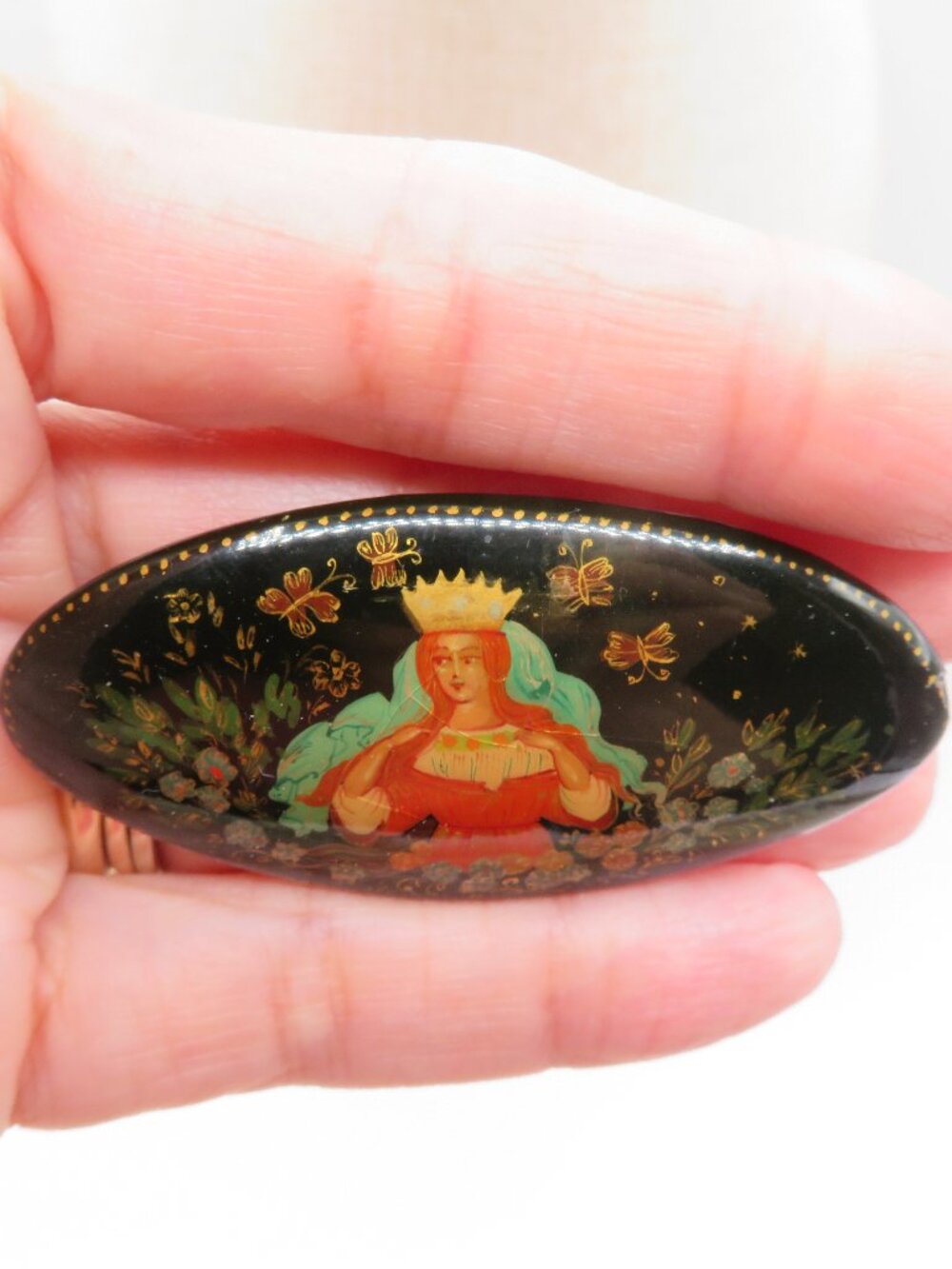Vintage Russian Hand-Painted Crowned Lady Lacquer Brooch